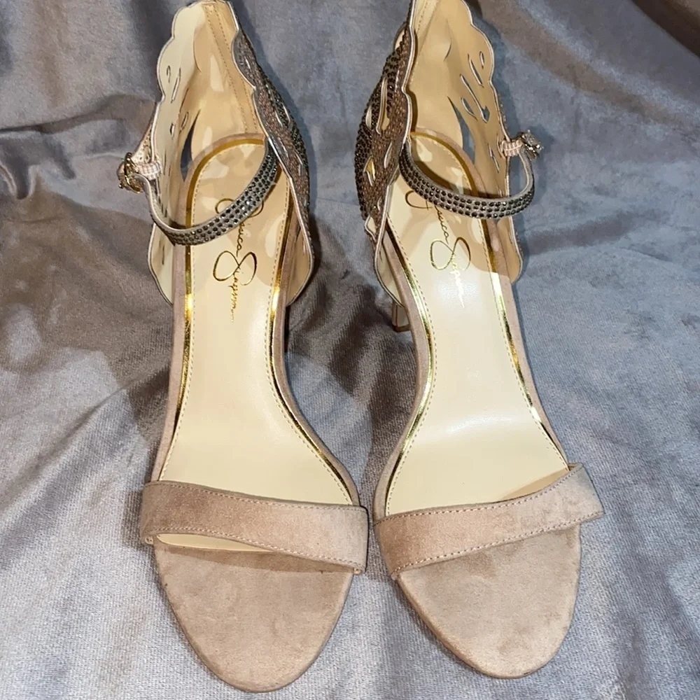 Jessica Simpson Hipp Taupe Faux Suede Sparkly Rhinestones Heels size 10 🆕